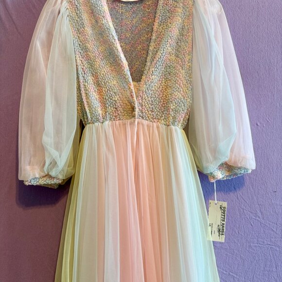 Vintage Lingerie Odette Barsa. Original with tags. Pastel Rainbow Peignoir - Picture 2 of 6